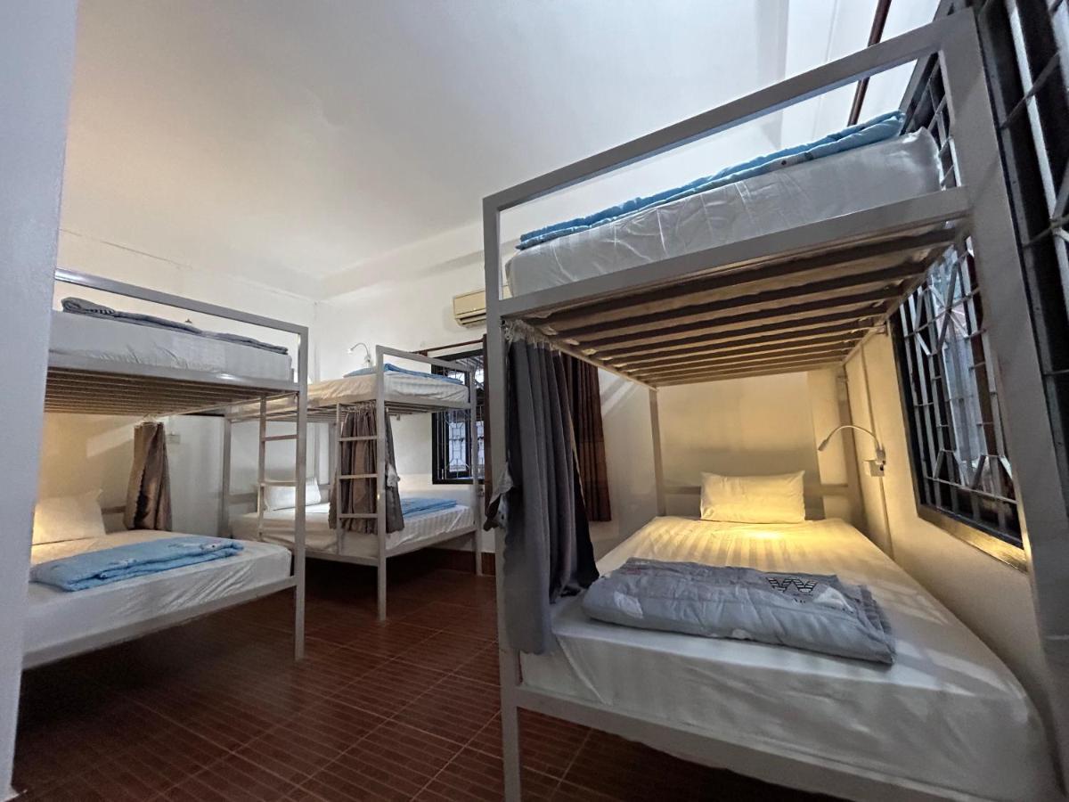 Vang Vieng Backpackers Hostel Dış mekan fotoğraf