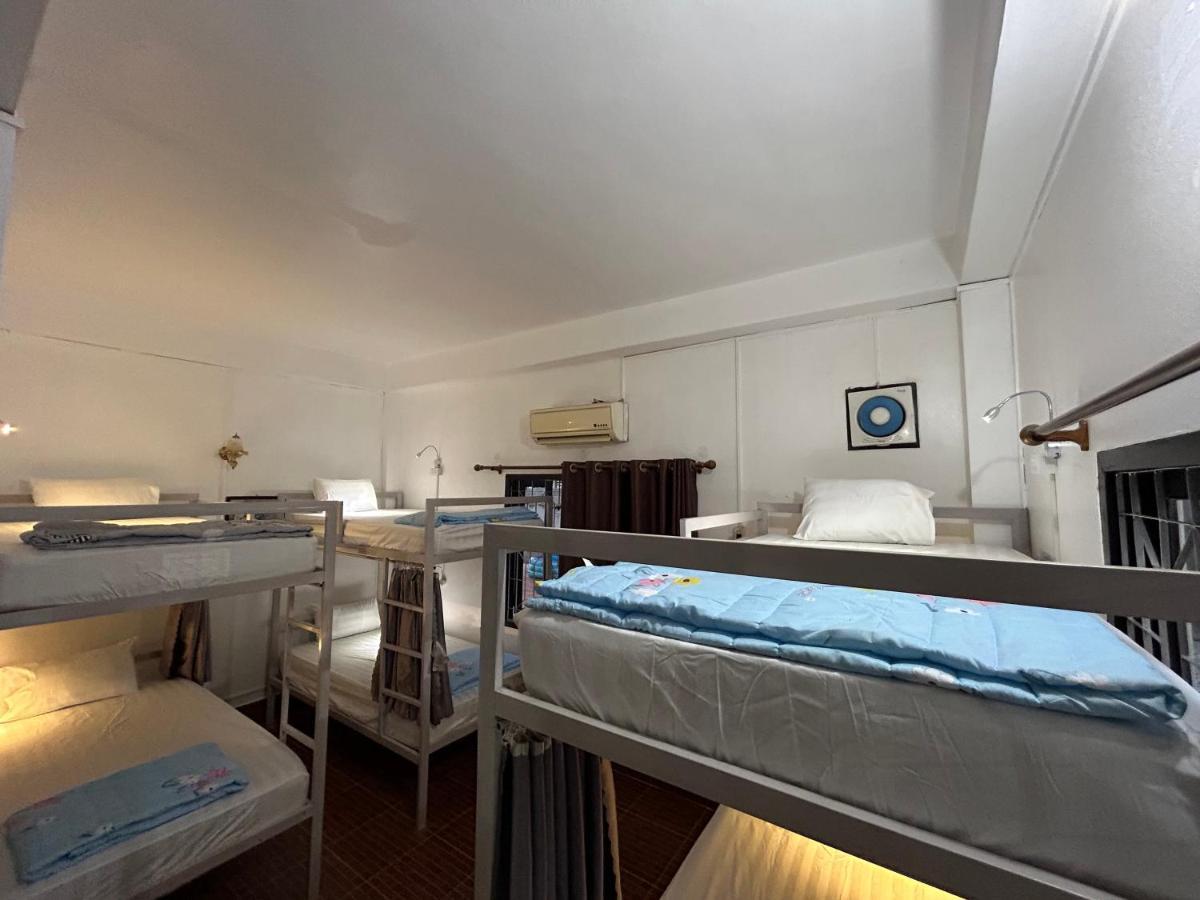 Vang Vieng Backpackers Hostel Dış mekan fotoğraf