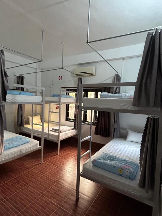 Vang Vieng Backpackers Hostel Dış mekan fotoğraf