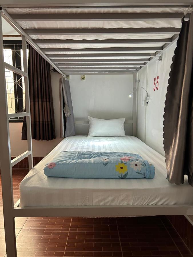 Vang Vieng Backpackers Hostel Dış mekan fotoğraf