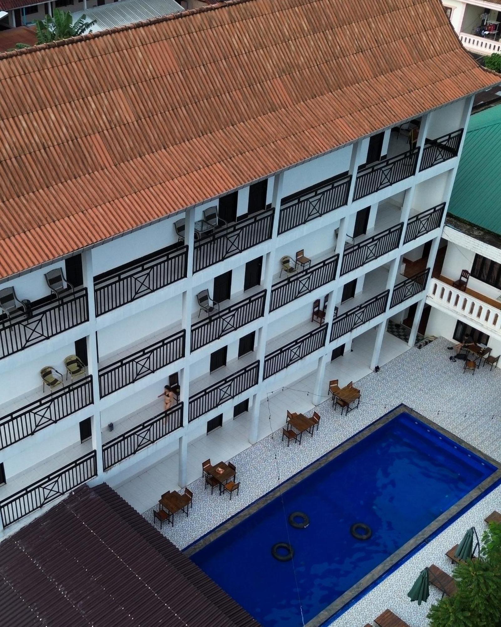 Vang Vieng Backpackers Hostel Dış mekan fotoğraf