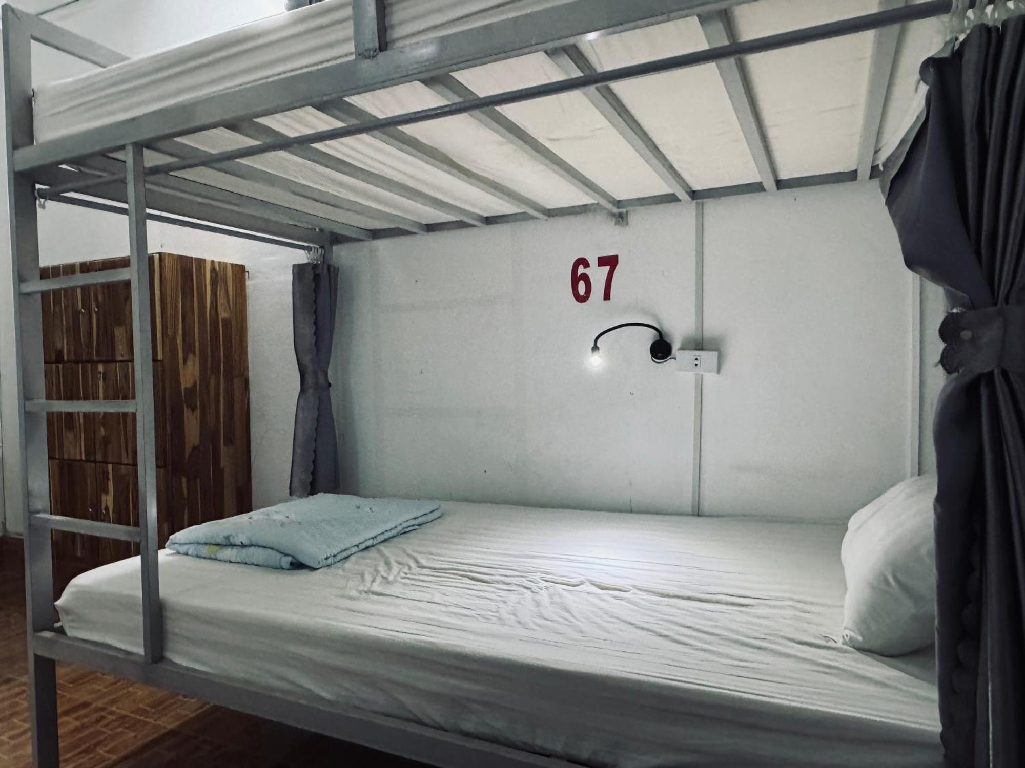Vang Vieng Backpackers Hostel Dış mekan fotoğraf