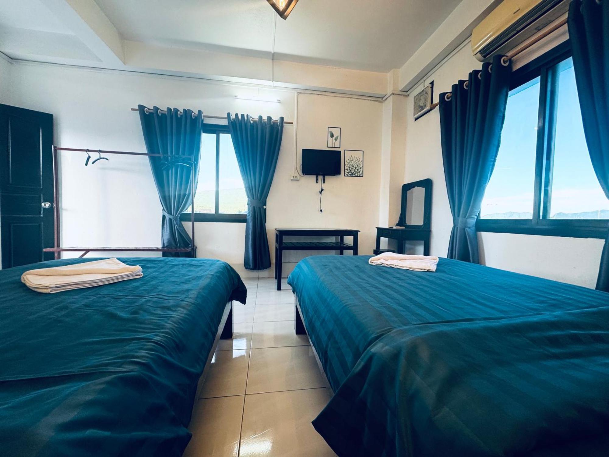 Vang Vieng Backpackers Hostel Dış mekan fotoğraf
