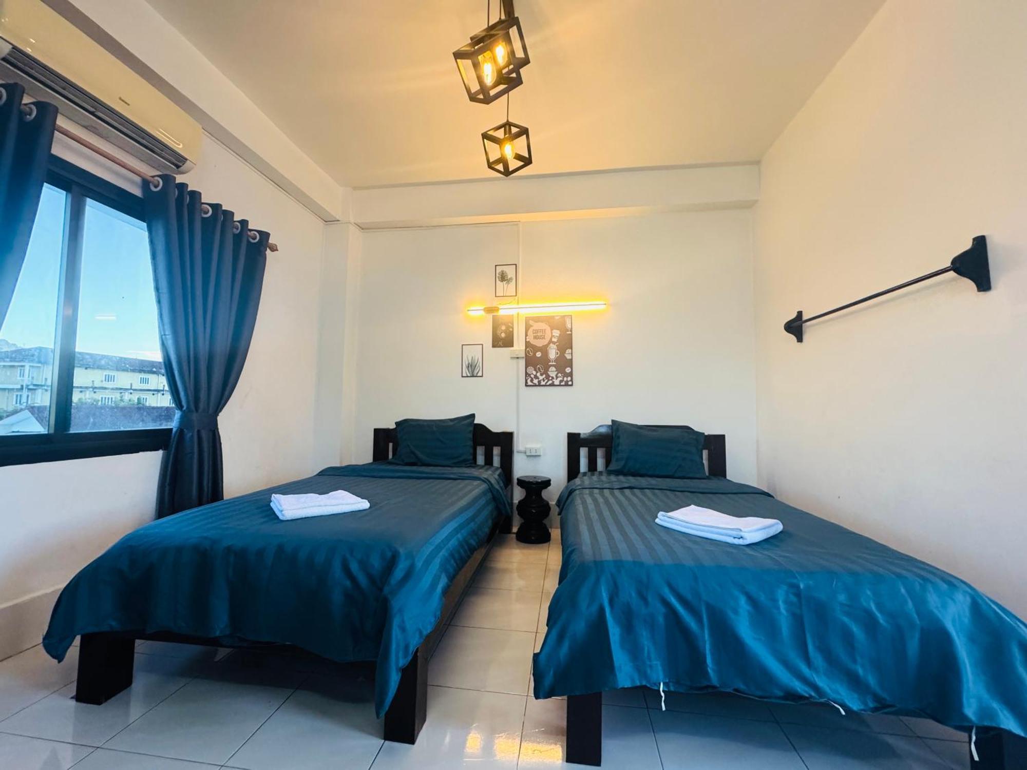 Vang Vieng Backpackers Hostel Dış mekan fotoğraf
