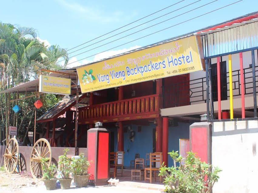 Vang Vieng Backpackers Hostel Dış mekan fotoğraf